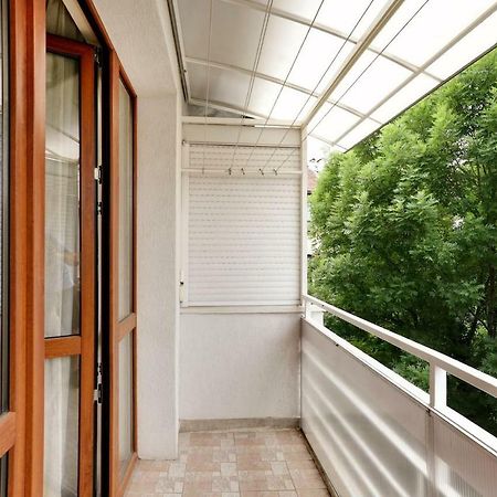 Spacious And Stylish Apartment In The Heart Of Sofia Plus Parking Bagian luar foto